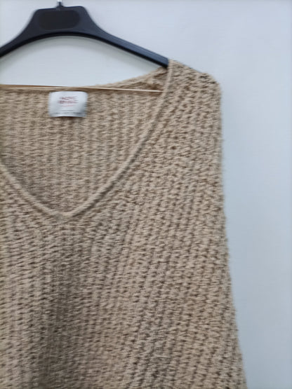 PULL&amp;BEAR. Beige Tm Short Sweater