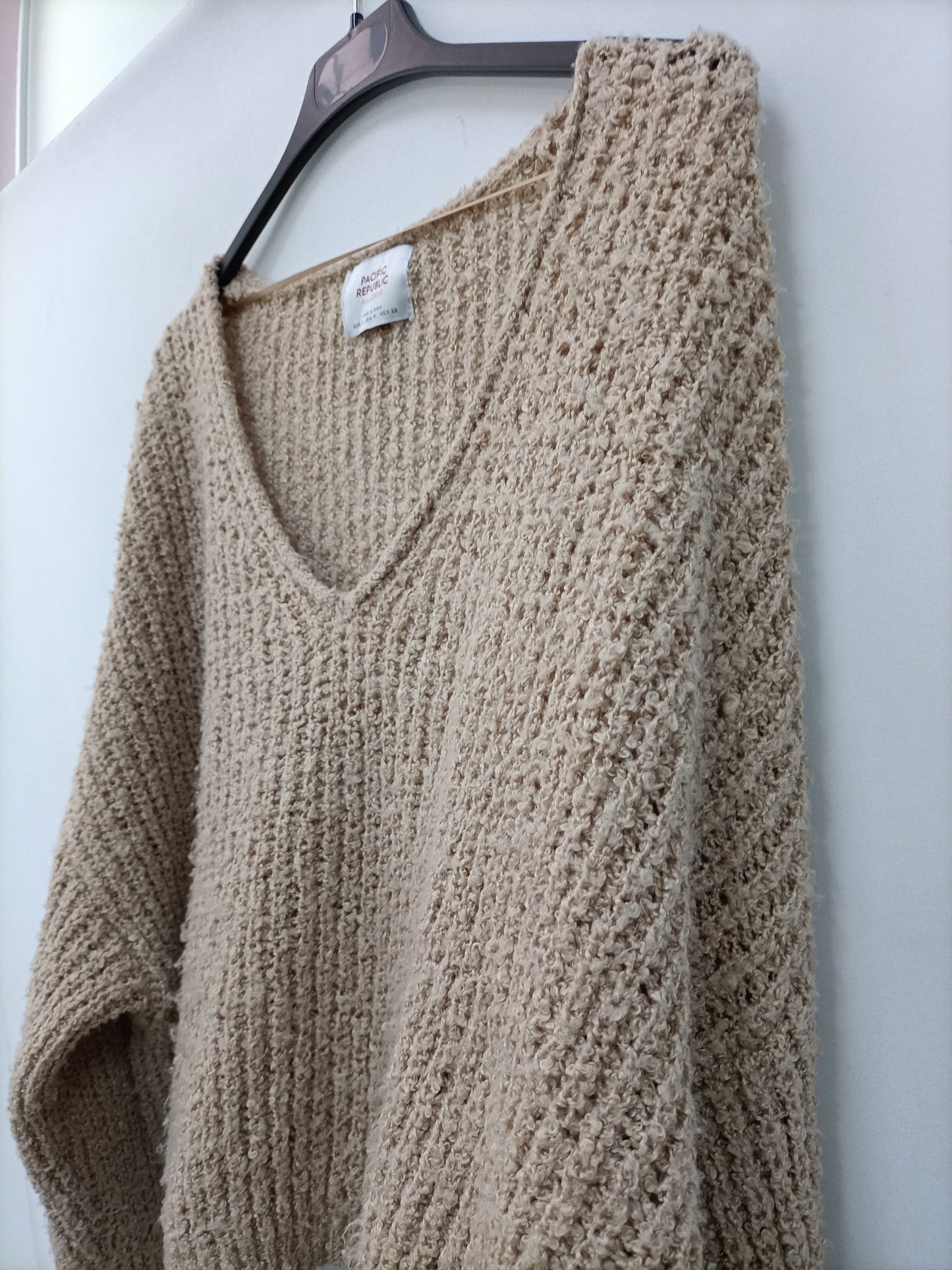 PULL&amp;BEAR. Beige Tm Short Sweater