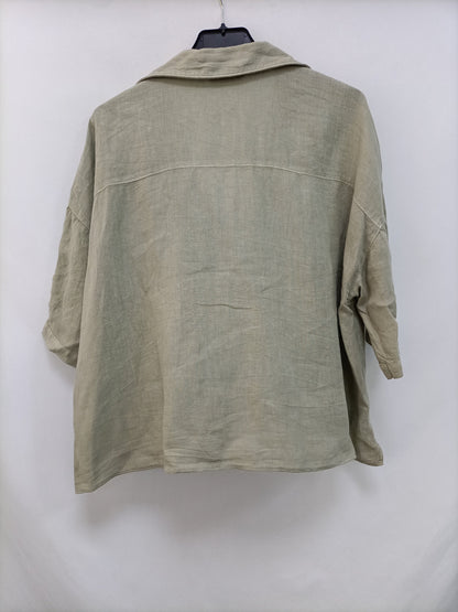 ZARA. camisa fluida verde T.l