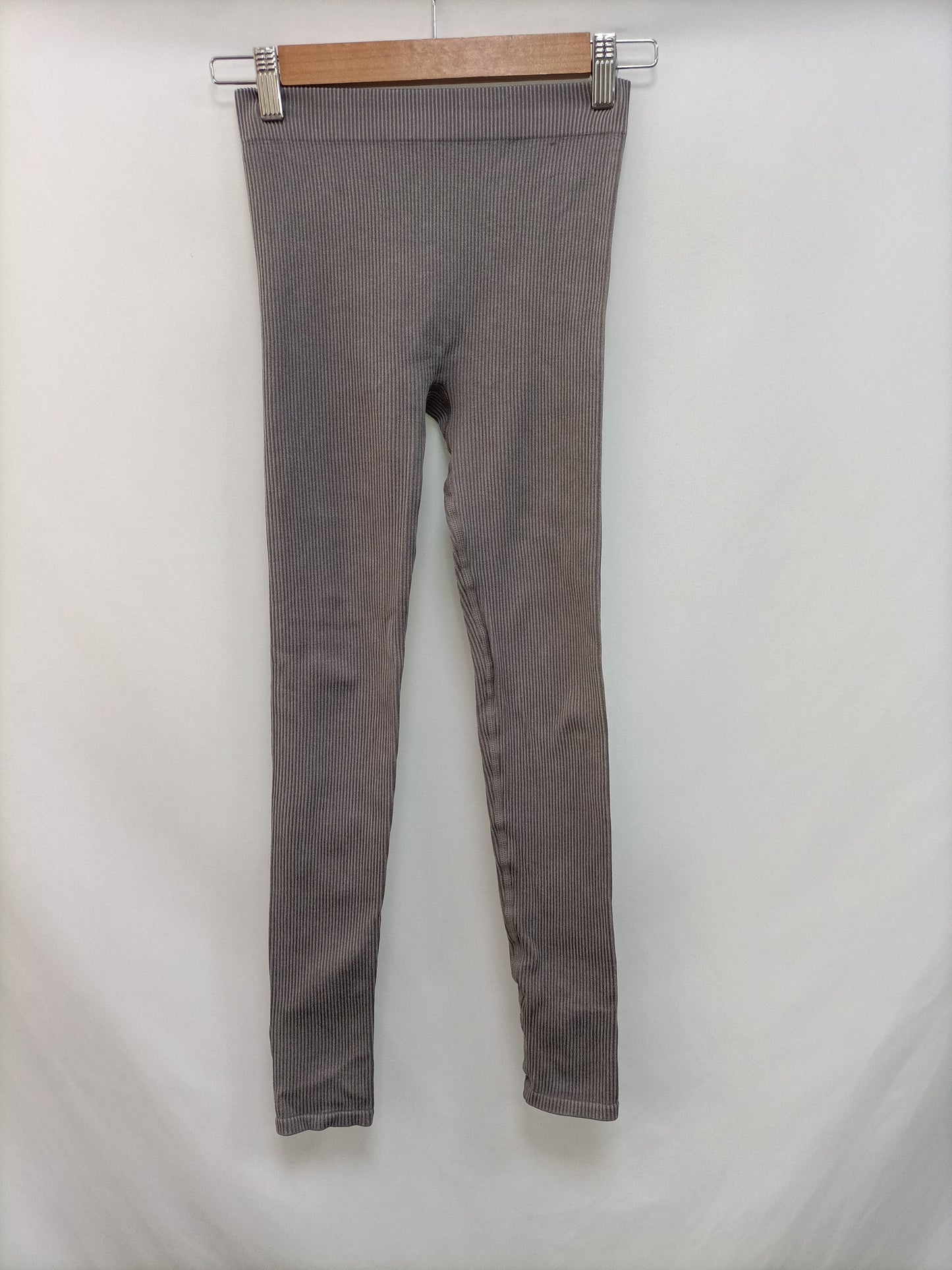 ZARA. Leggins canalé gris T.xs/s