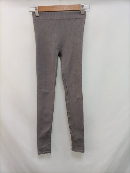 ZARA. Leggins canalé gris T.xs/s