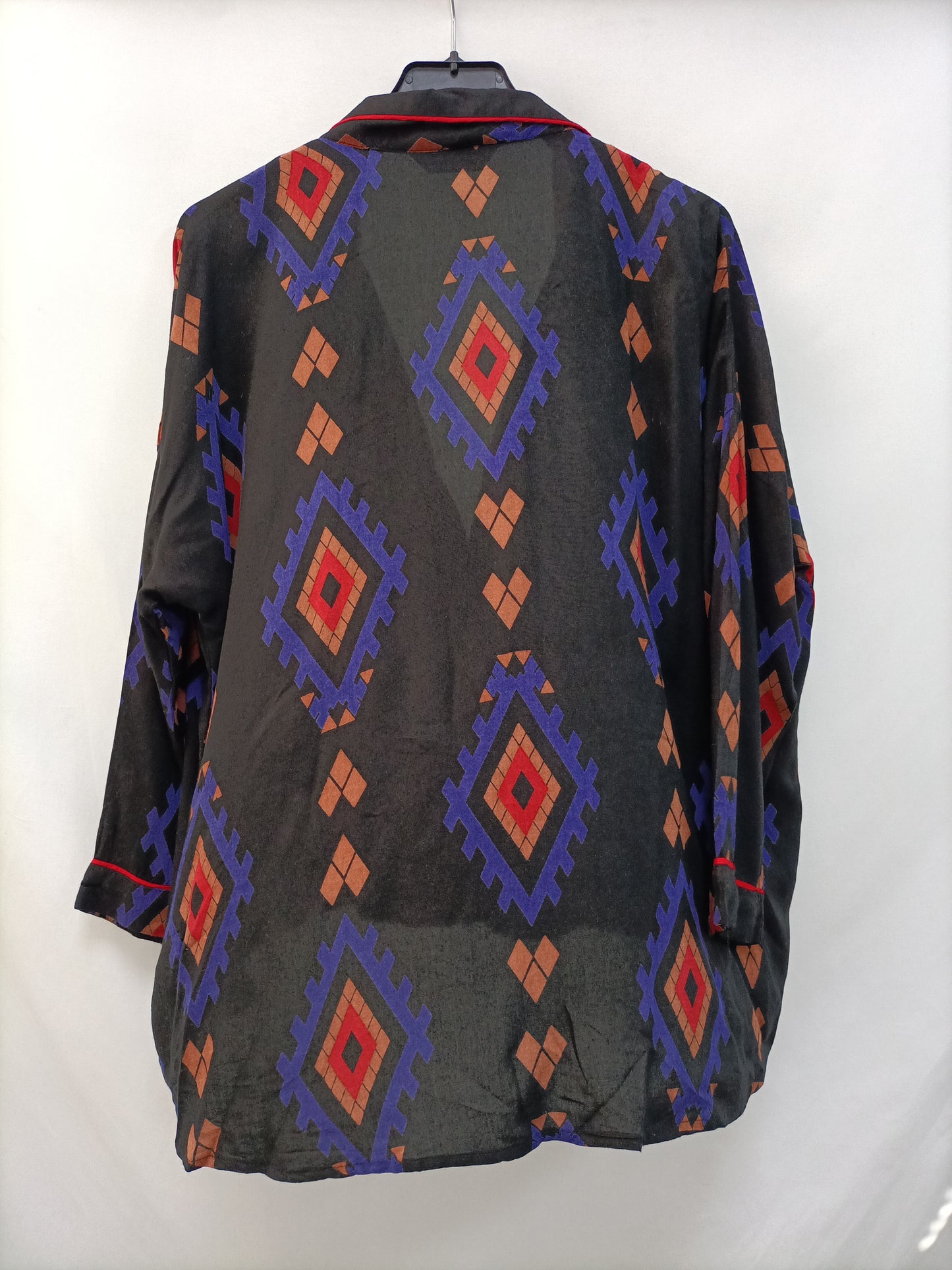 COMPAÑIA FANTASTICA. Blusa negra estampada T.s