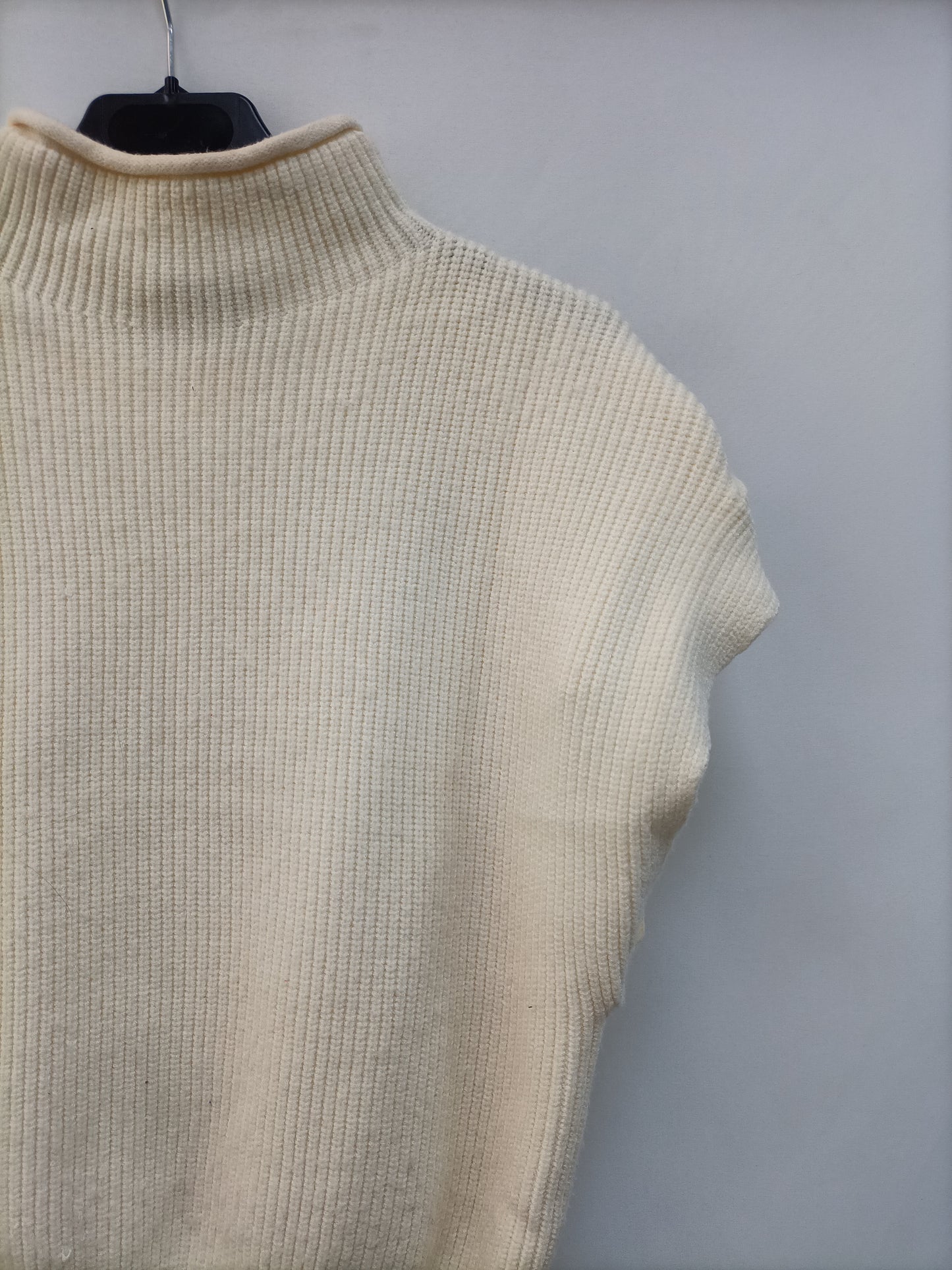 LOVE M. Jersey beige sin mangas T.m