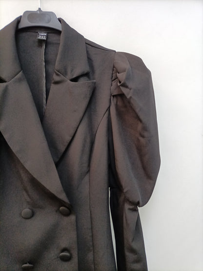 SHEIN. Vestido cruzado negro T.m