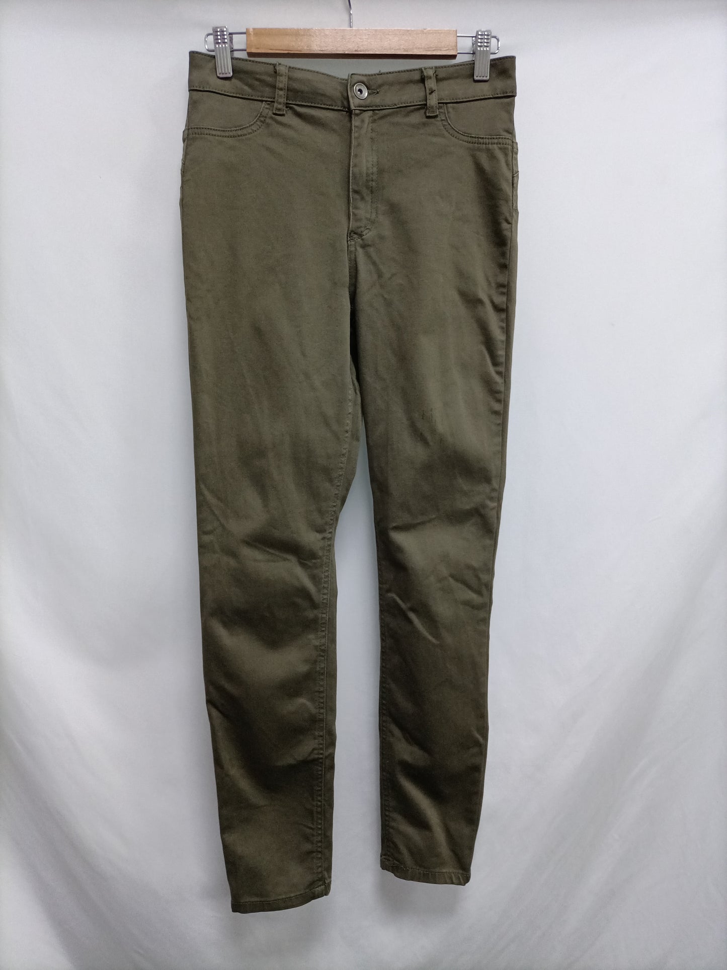 CALZEDONIA. Pantalón entallado verde T.l