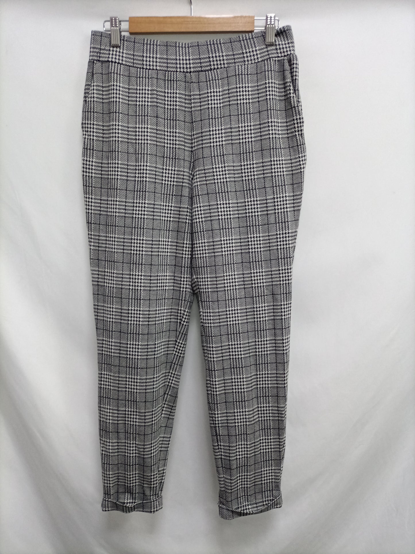 MANGO. Pantalón negro pata de gallo T.l