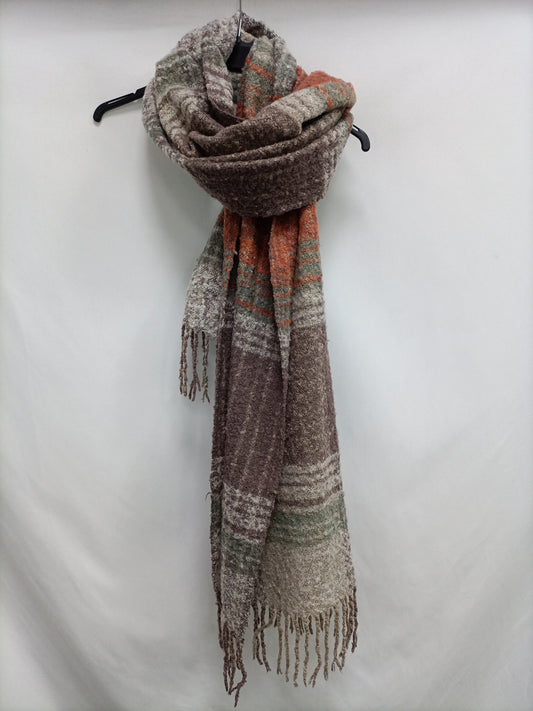 OTRAS. Bufanda tonos rosas