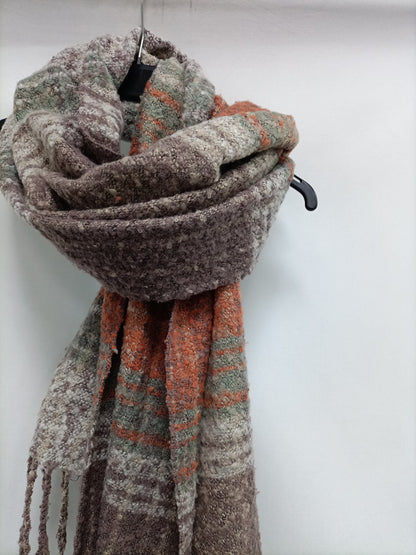 OTRAS. Bufanda tonos rosas