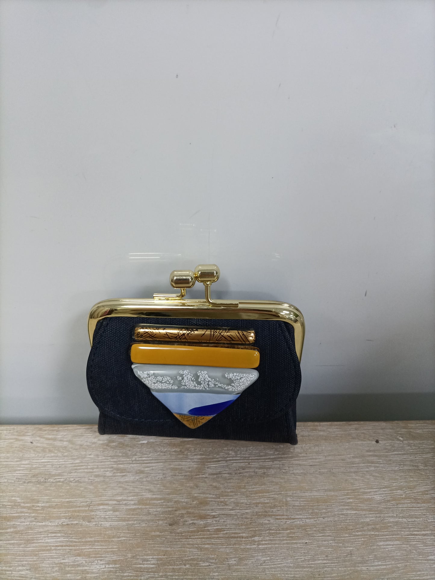 OTRAS. Monedero gris (TARA)