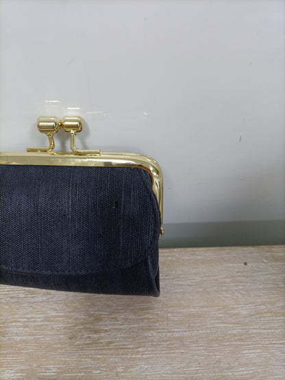 OTRAS. Monedero gris (TARA)