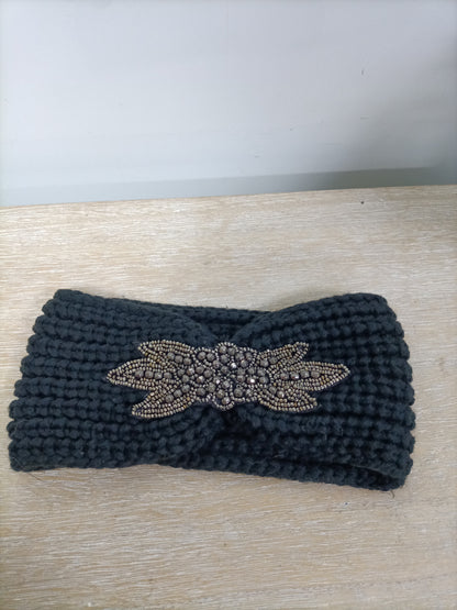 INSPIRED BY VERITAS. Diadema punto negro