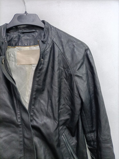 UTERQÜE. Cazadora negra piel T.xs