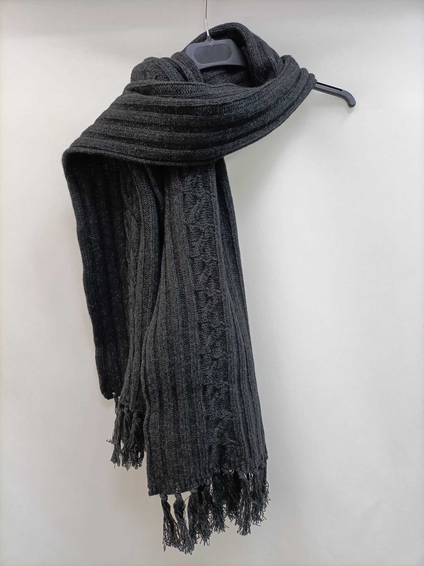 CHURH'S. Bufanda gris