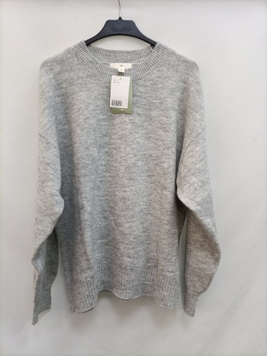 H&amp;M. Grey knitted sweater Tm