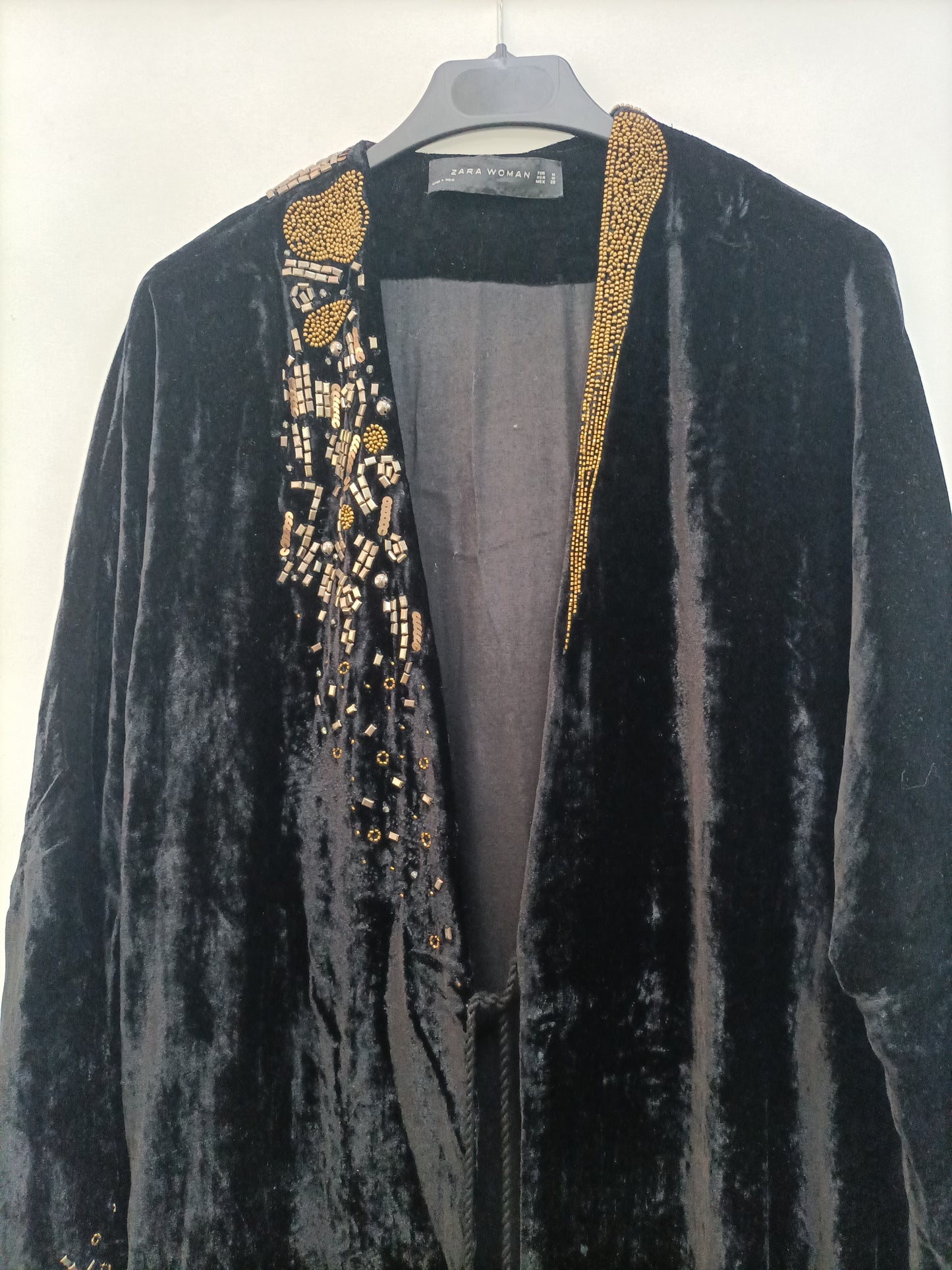 ZARA. Black velvet kimono Tm
