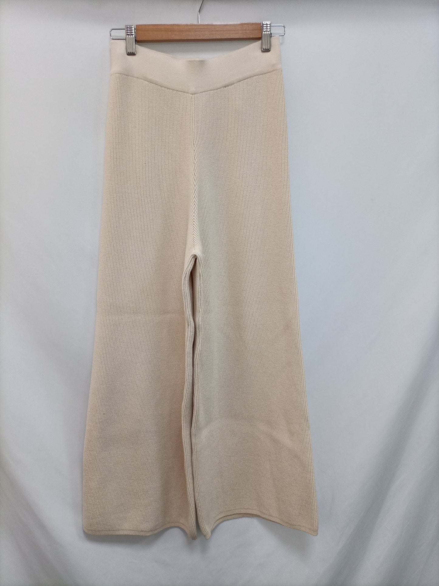 UTERQÜE. Pantalón punto canalé T.s