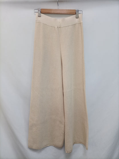 UTERQÜE. Pantalón punto canalé T.s