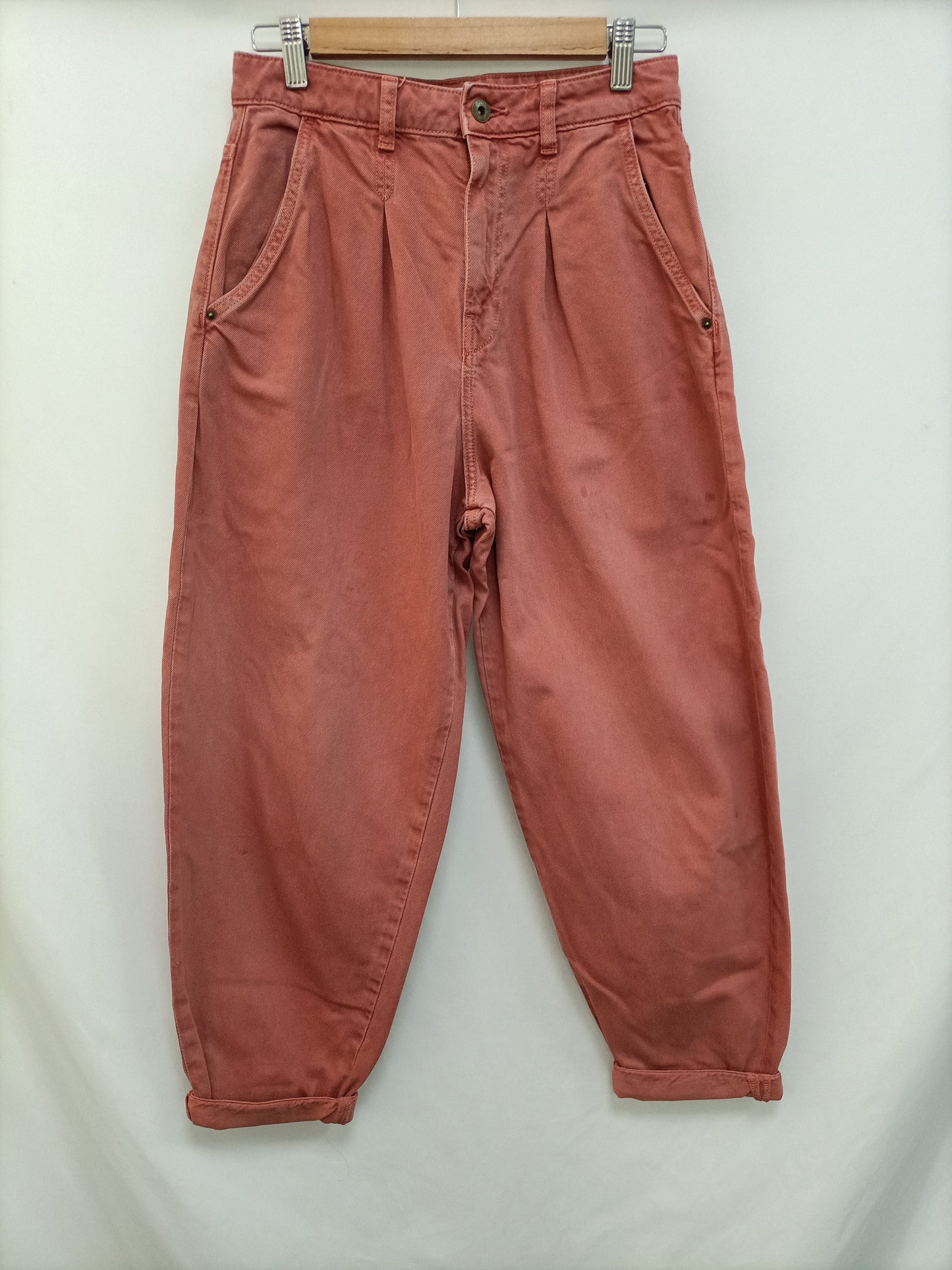 ZARA. Pantalón slouchy rosa T.36