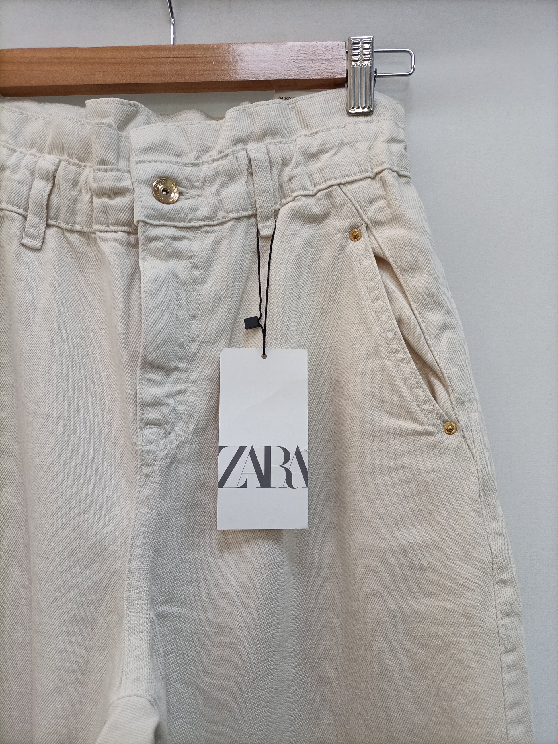 Pantalón baggy beige – Hibuy market - Main Image