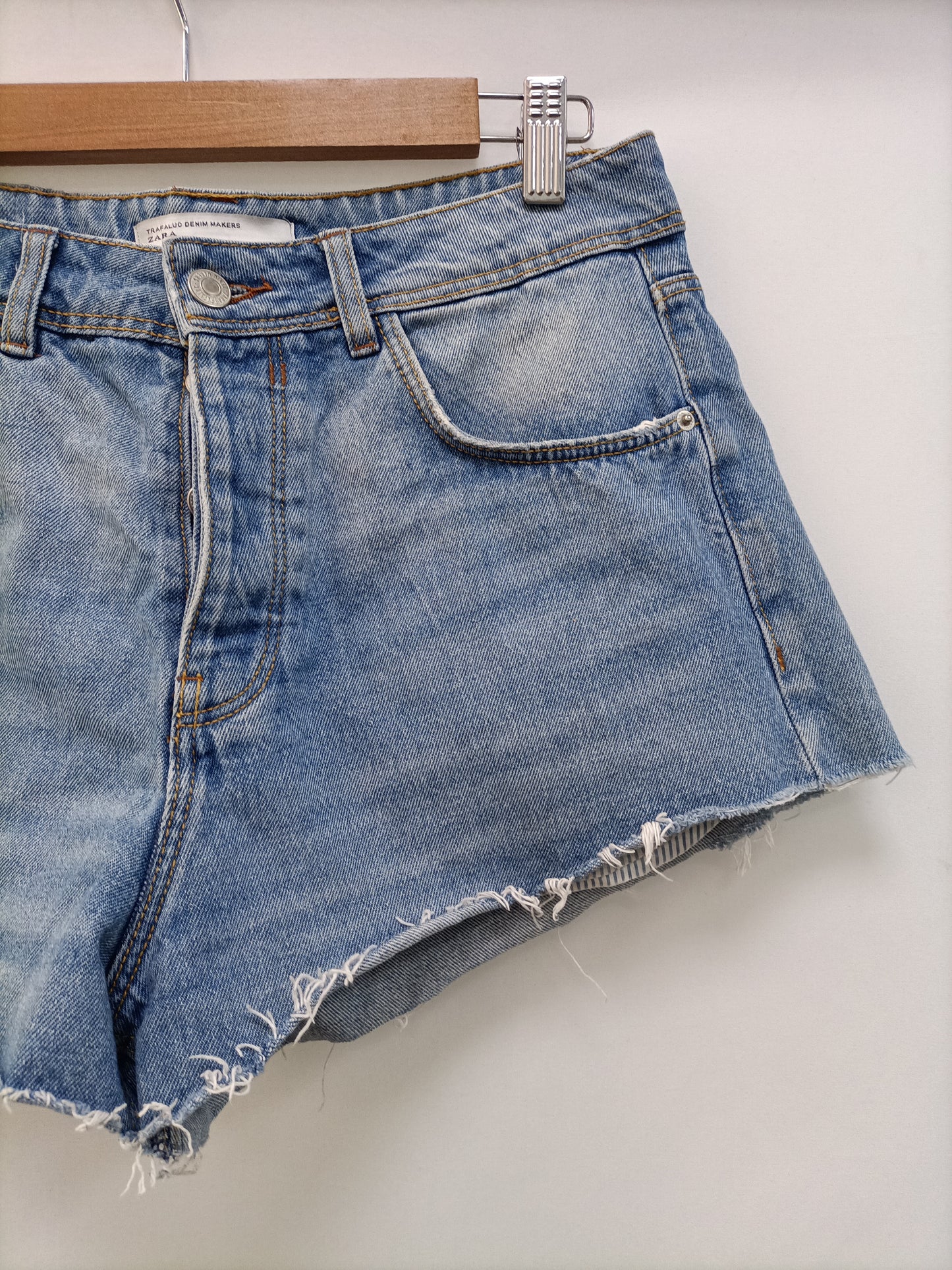ZARA. Denim shorts size 38