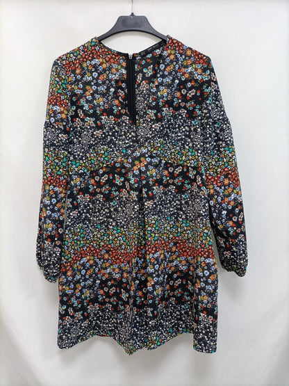 ZARA.Mono negro flores T.m