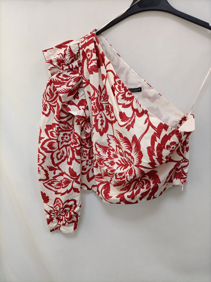 ZARA. Top asimétrico beige flores T.xl