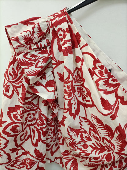 ZARA. Top asimétrico beige flores T.xl