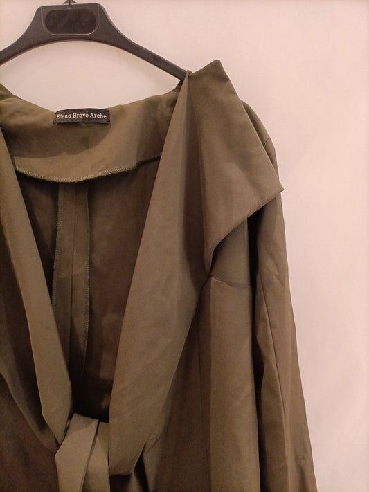 ELENA BRAVO ARCHE. Chaqueta verde abierta T.u(m)