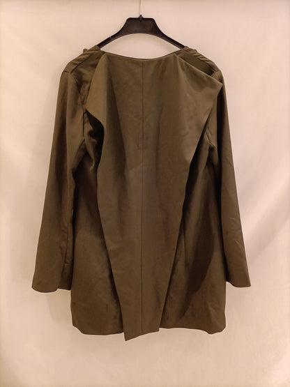 ELENA BRAVO ARCHE. Open green jacket Tu(m)