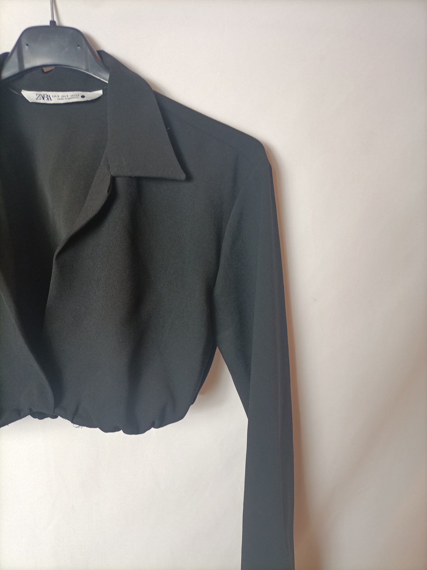 ZARA. Black crop top T.xs