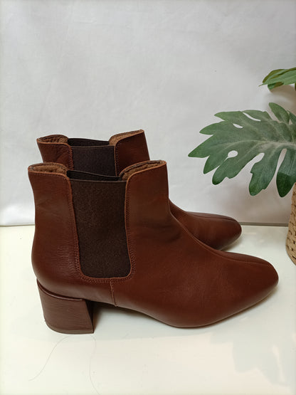 MIMAO. Botines camel piel T.38