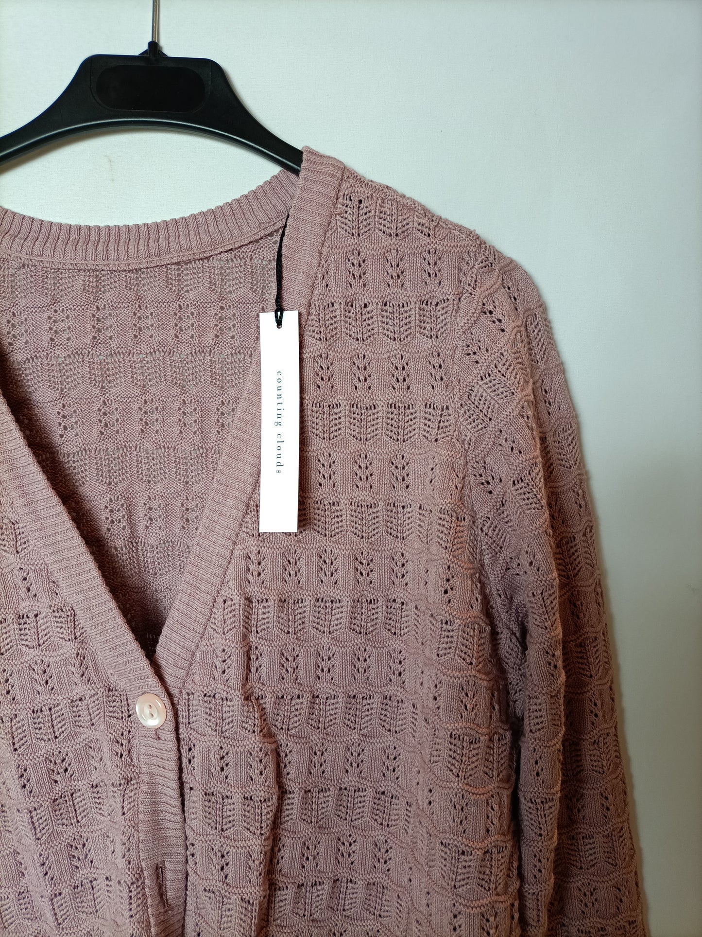 COUNTING CLOUDS.Rebeca rosa troquelada T.m