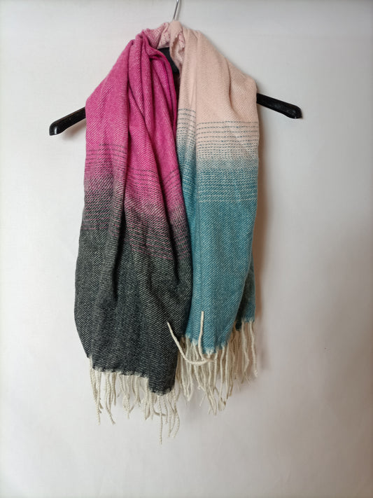 OTRAS. Bufanda colores