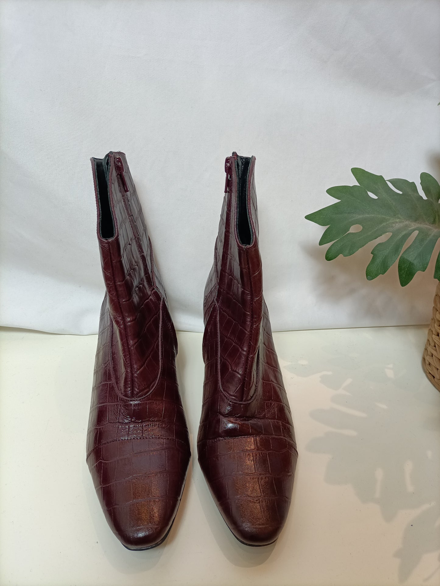 MICUIR. Botines burdeos piel T.38