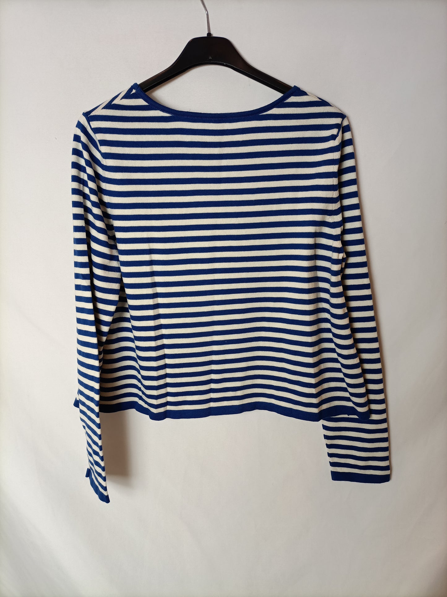 LA CASITA DE WENDY. Top beige rayas azul T.L