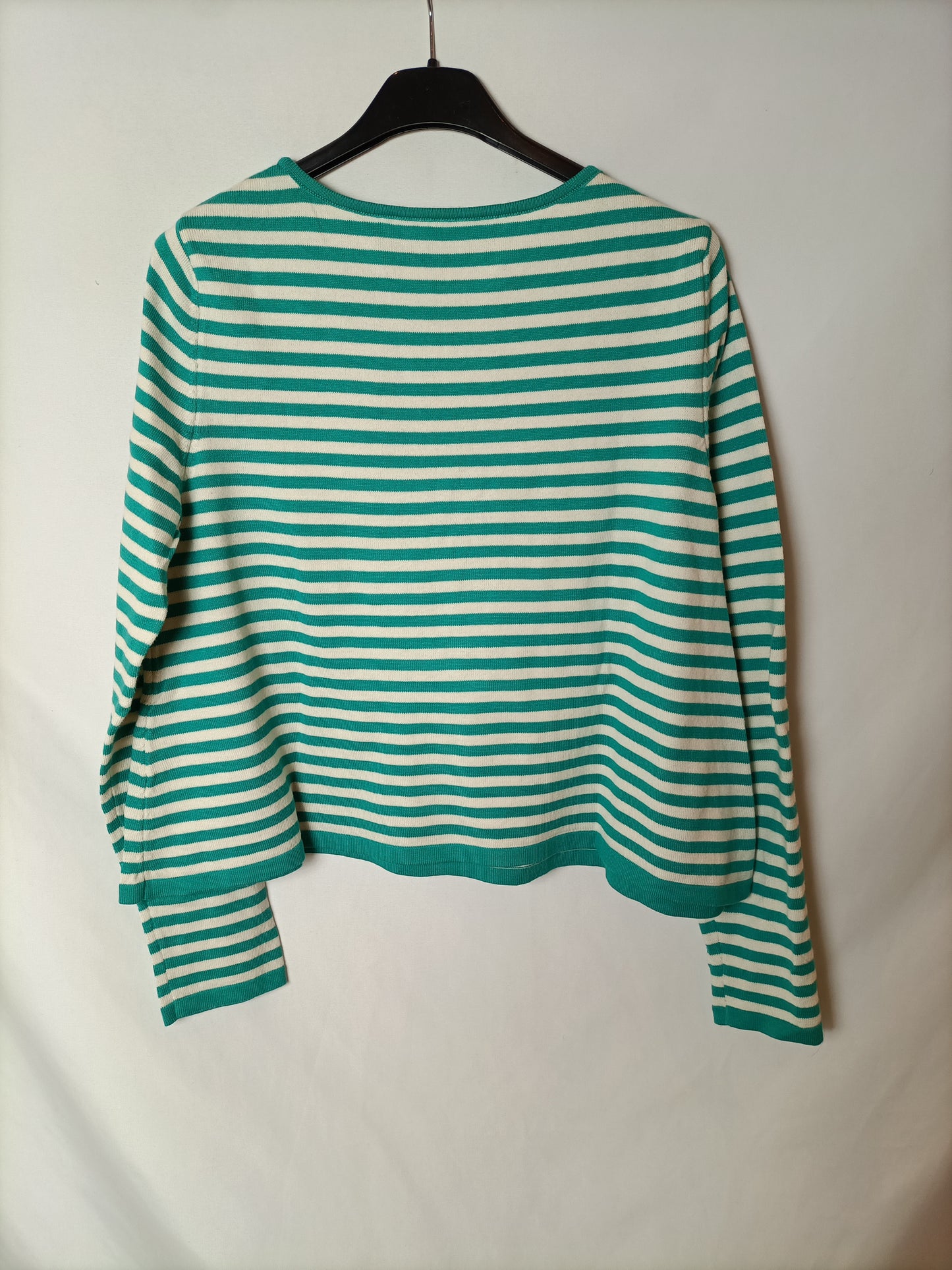 LA CASITA DE WENDY. Top beige rayas verde T.L