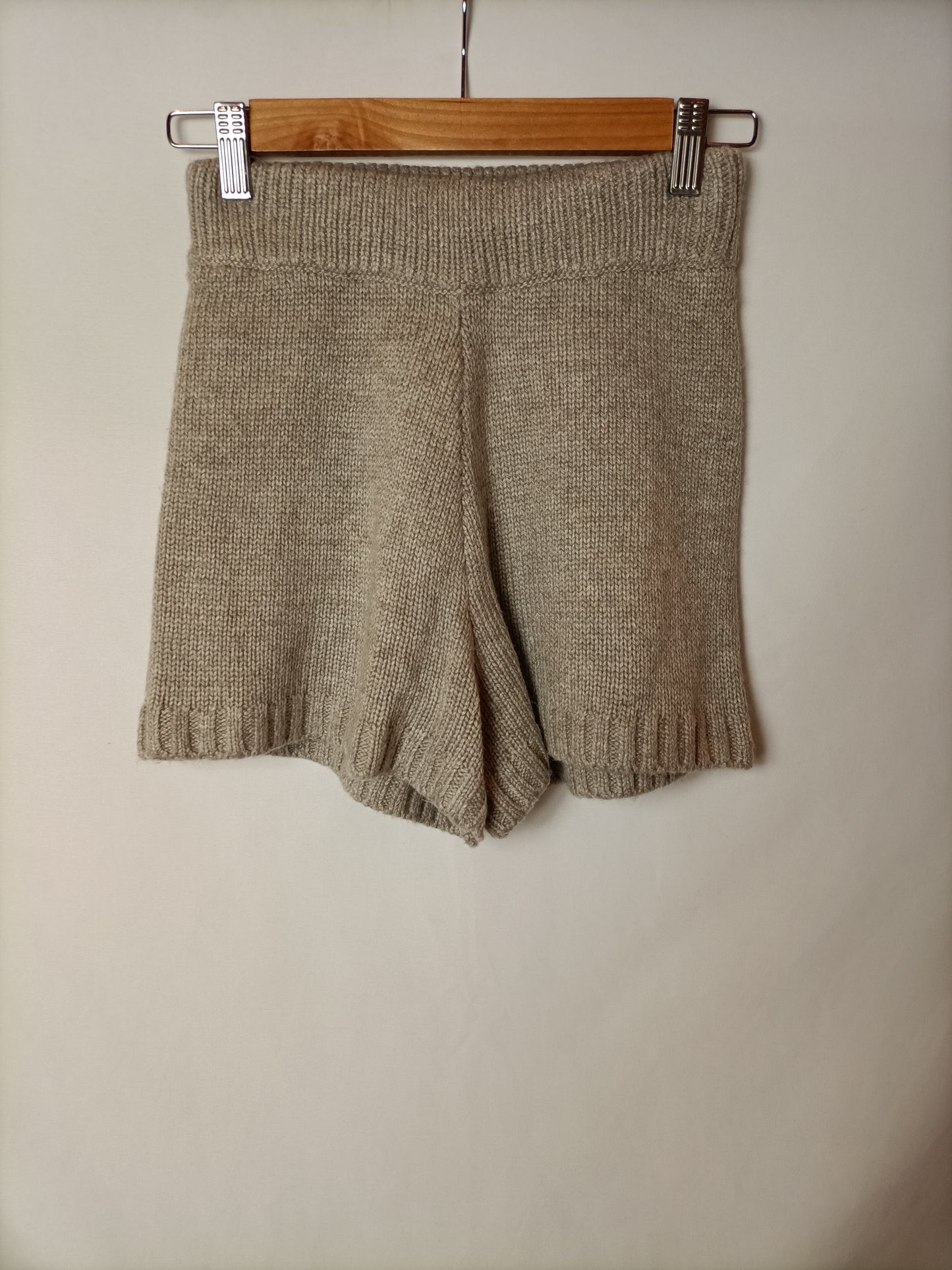 THE DROP. T.xs knit shorts