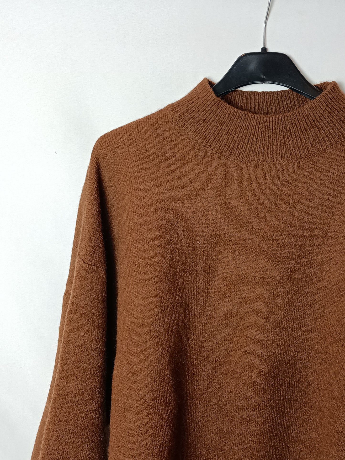 OTRAS. Jersey marrón oversized T.u(s/m)