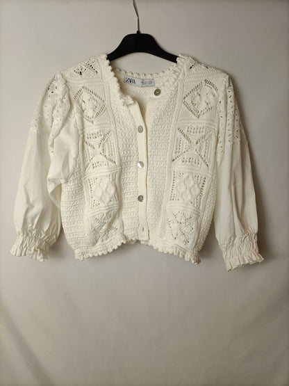 ZARA. Double textured Ts top