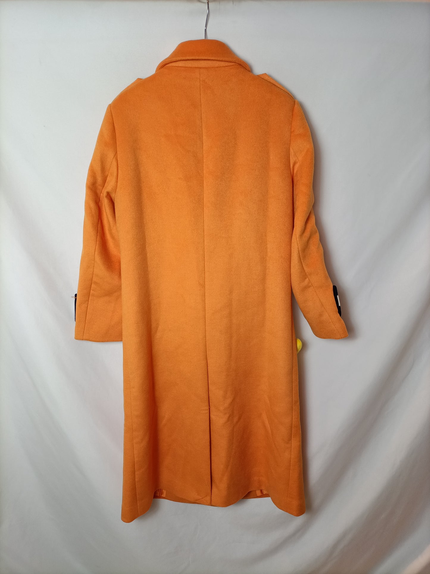 KLIN. Abrigo paño naranja T.m
