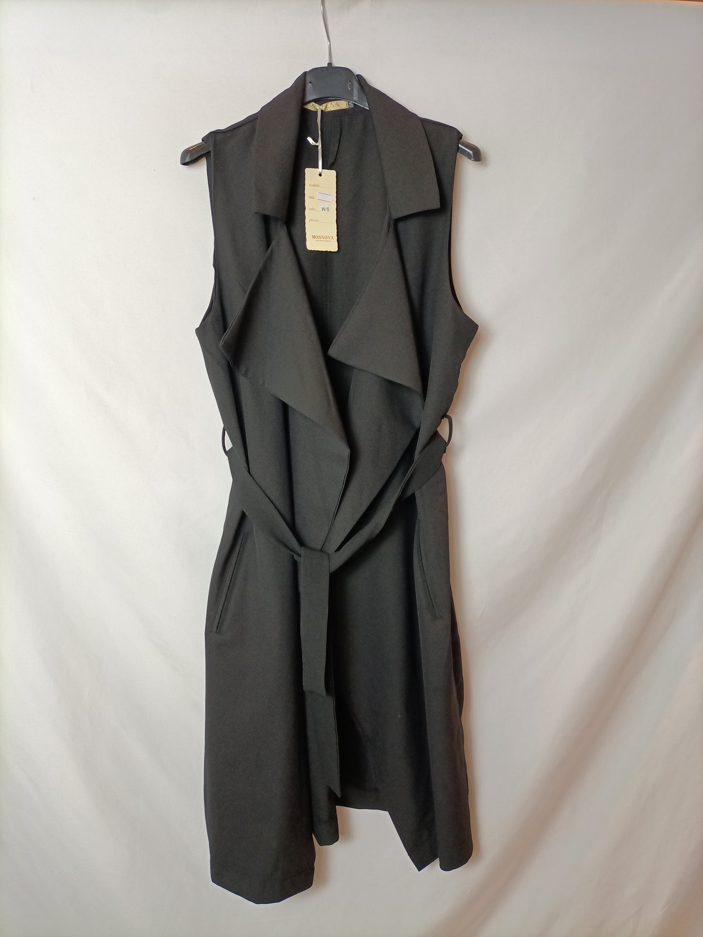MOSNOVA. Chaleco negro largo T.s/m