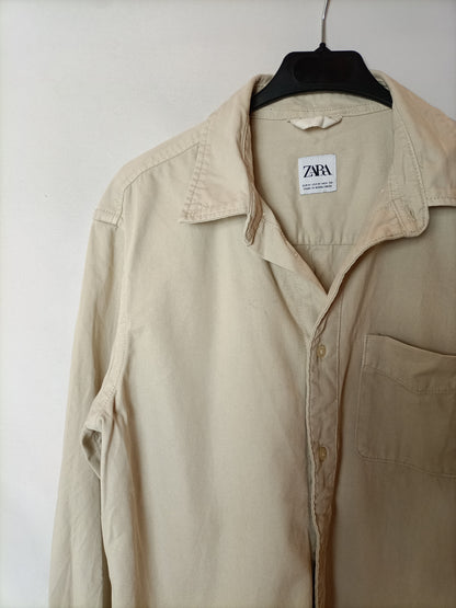 ZARA. Sobrecamisa oversized beige T.m