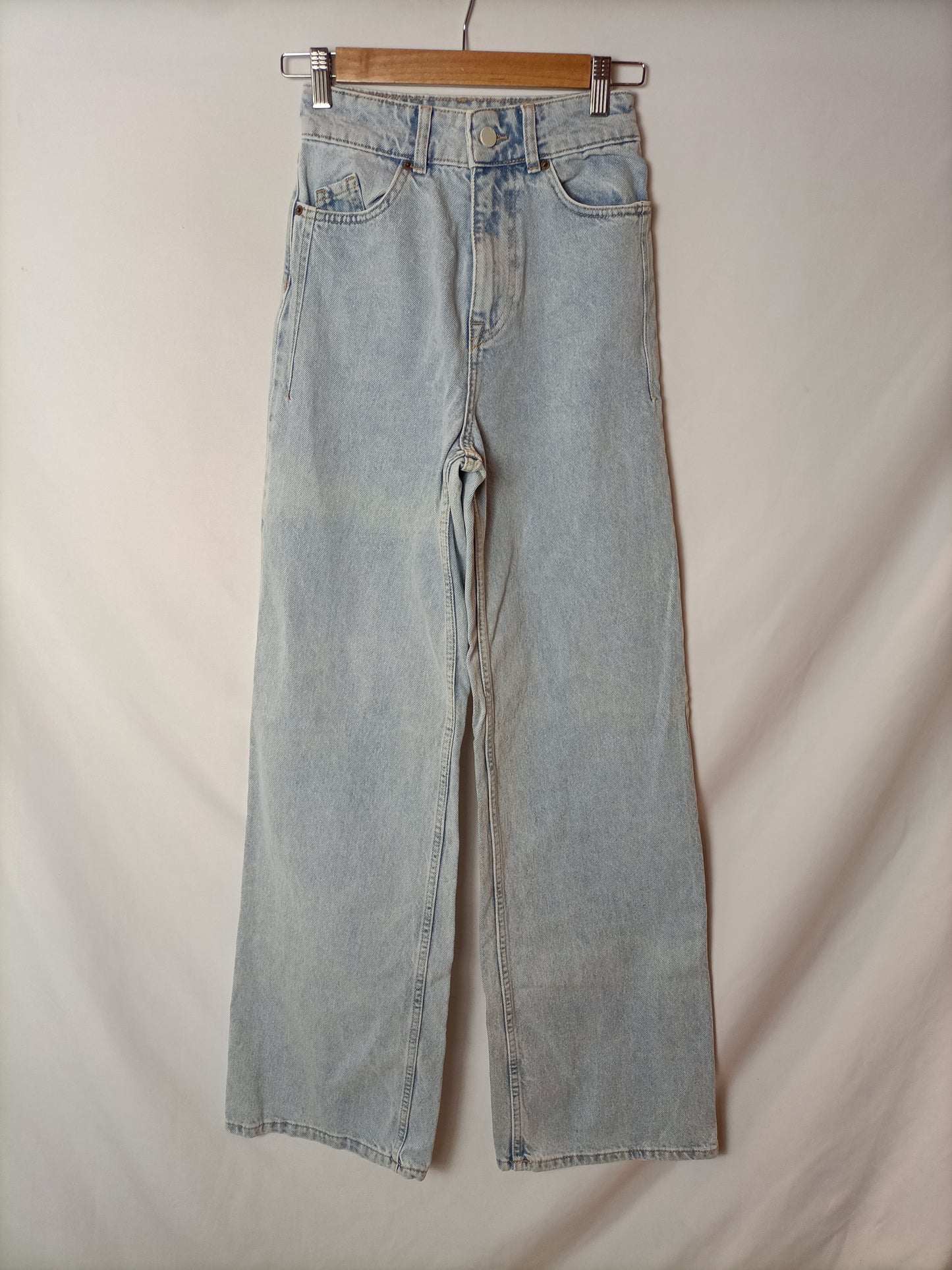 ZARA. pantalón ancho denim T.32