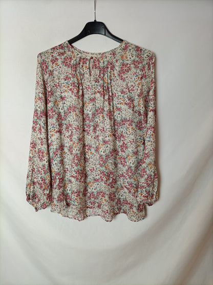 ZARA. blusa beige rayas T13/14(xxs)