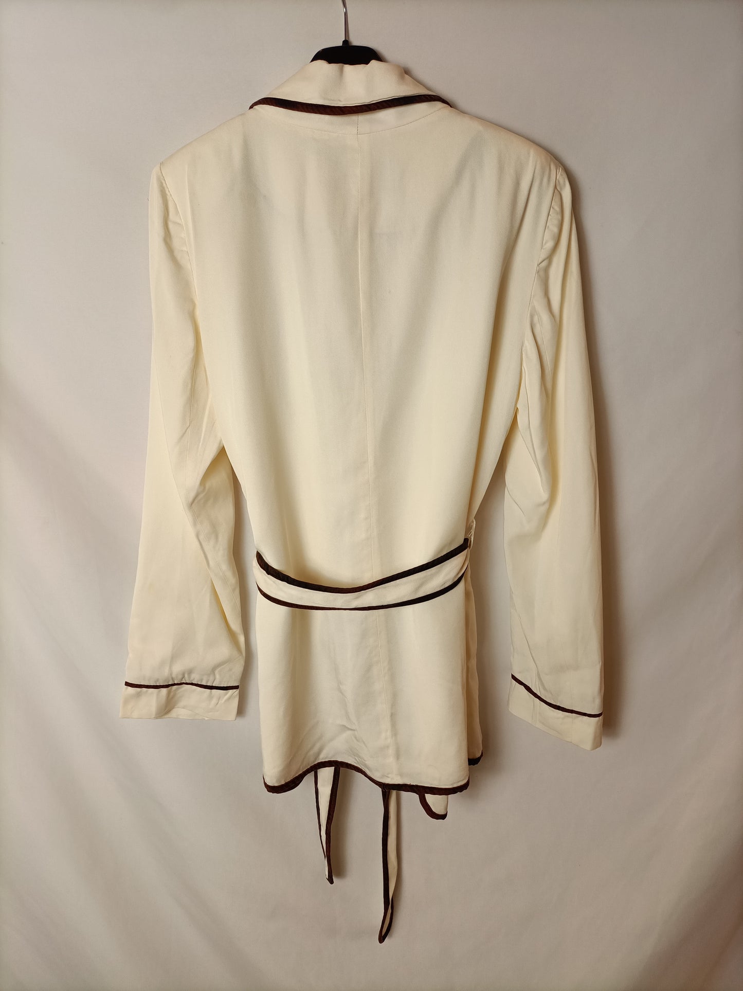 SQUARE. Tl beige fluid blazer