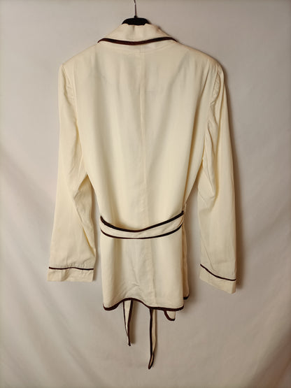 SQUARE. Tl beige fluid blazer