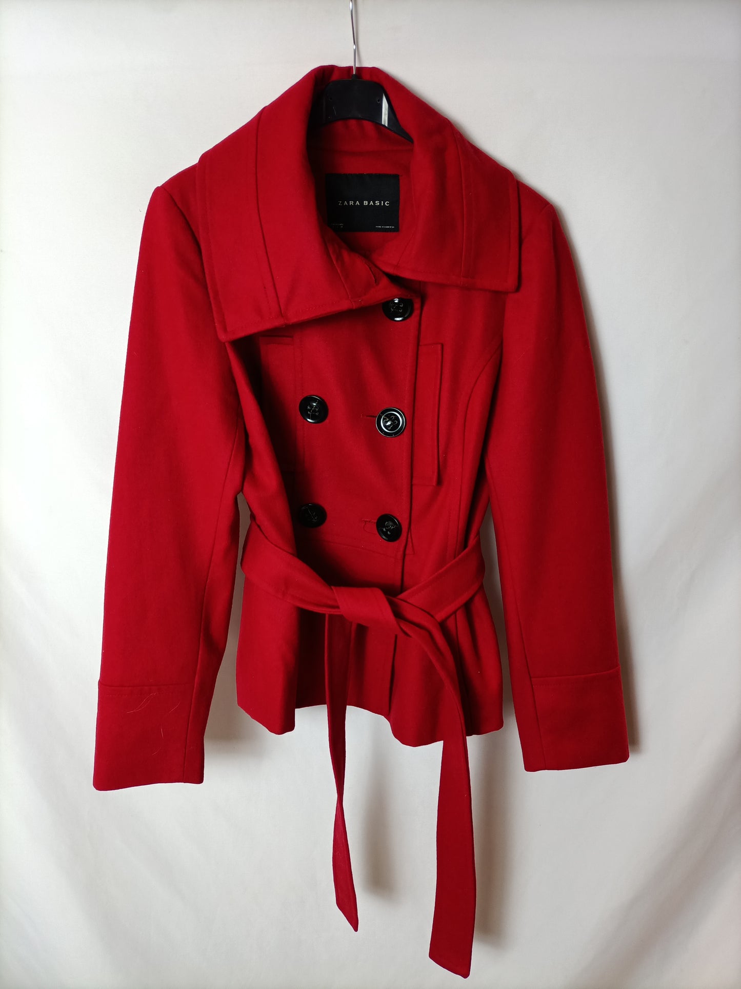 ZARA. Abrigo rojo paño T.l