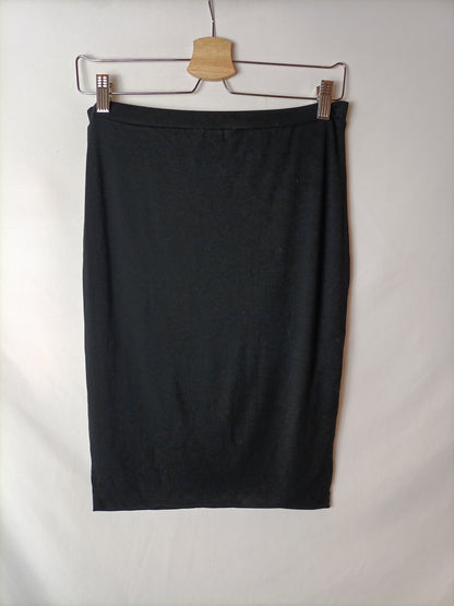 SYSTEMACTION. falda corta negra T.m