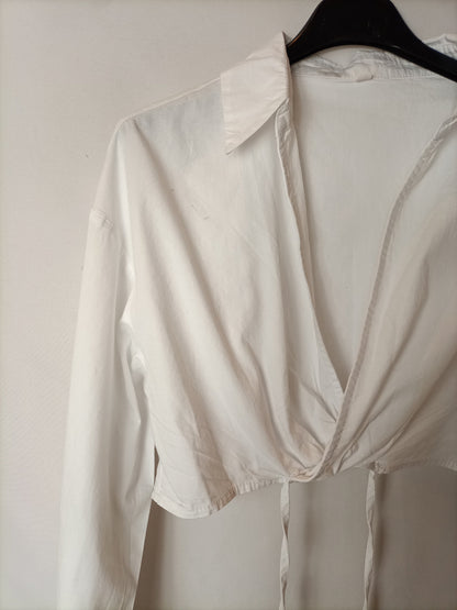 OTRAS. Blusa crop blanca T.s