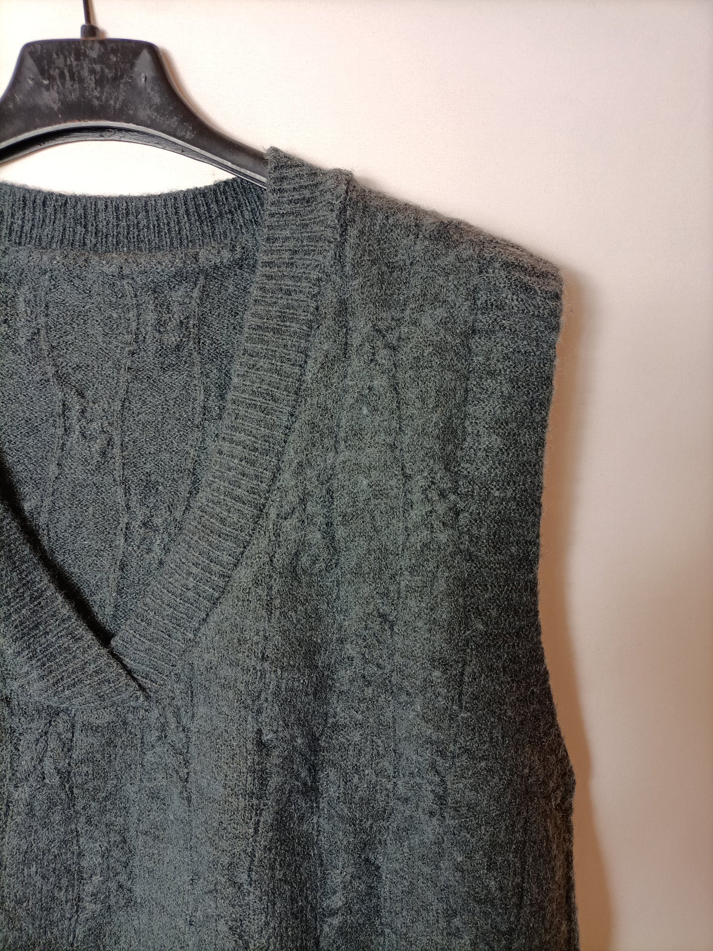 OTRAS. Chaleco gris ochos T.u(s)